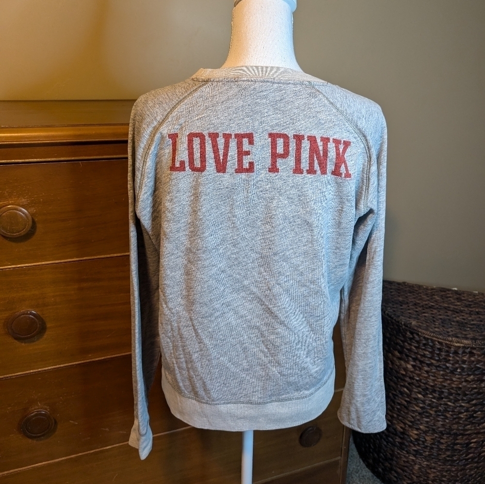 University of Wisconsin Madison Badgers Spirit Sweatshirt - Size M PINK VS - Picture 5 of 9